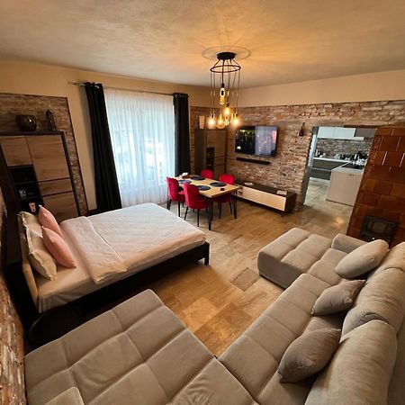Casa Armoniei Hotell Baia Mare Exteriör bild