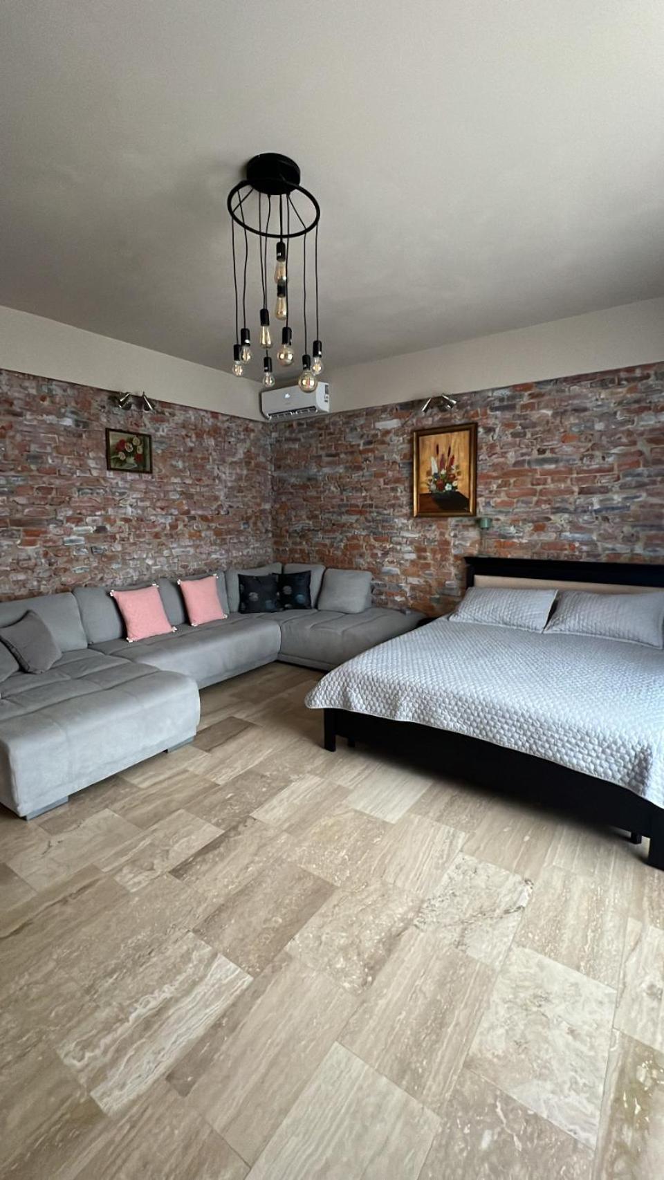 Casa Armoniei Hotell Baia Mare Exteriör bild